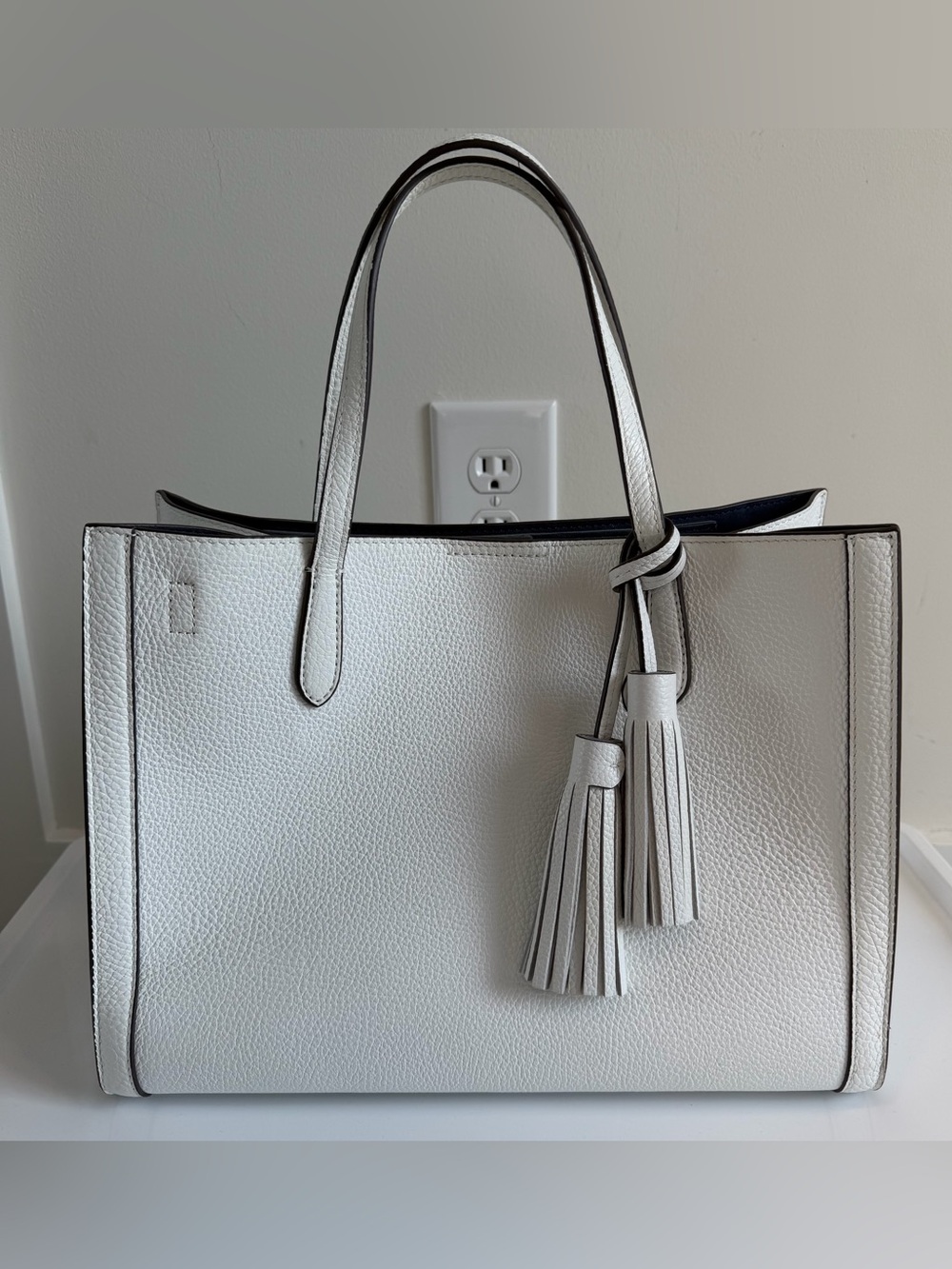 Women’s White Tote Bag with Contrast Trim